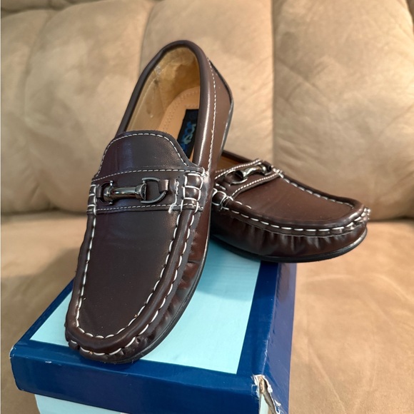 Boys Josmo Loafers - Picture 1 of 7
